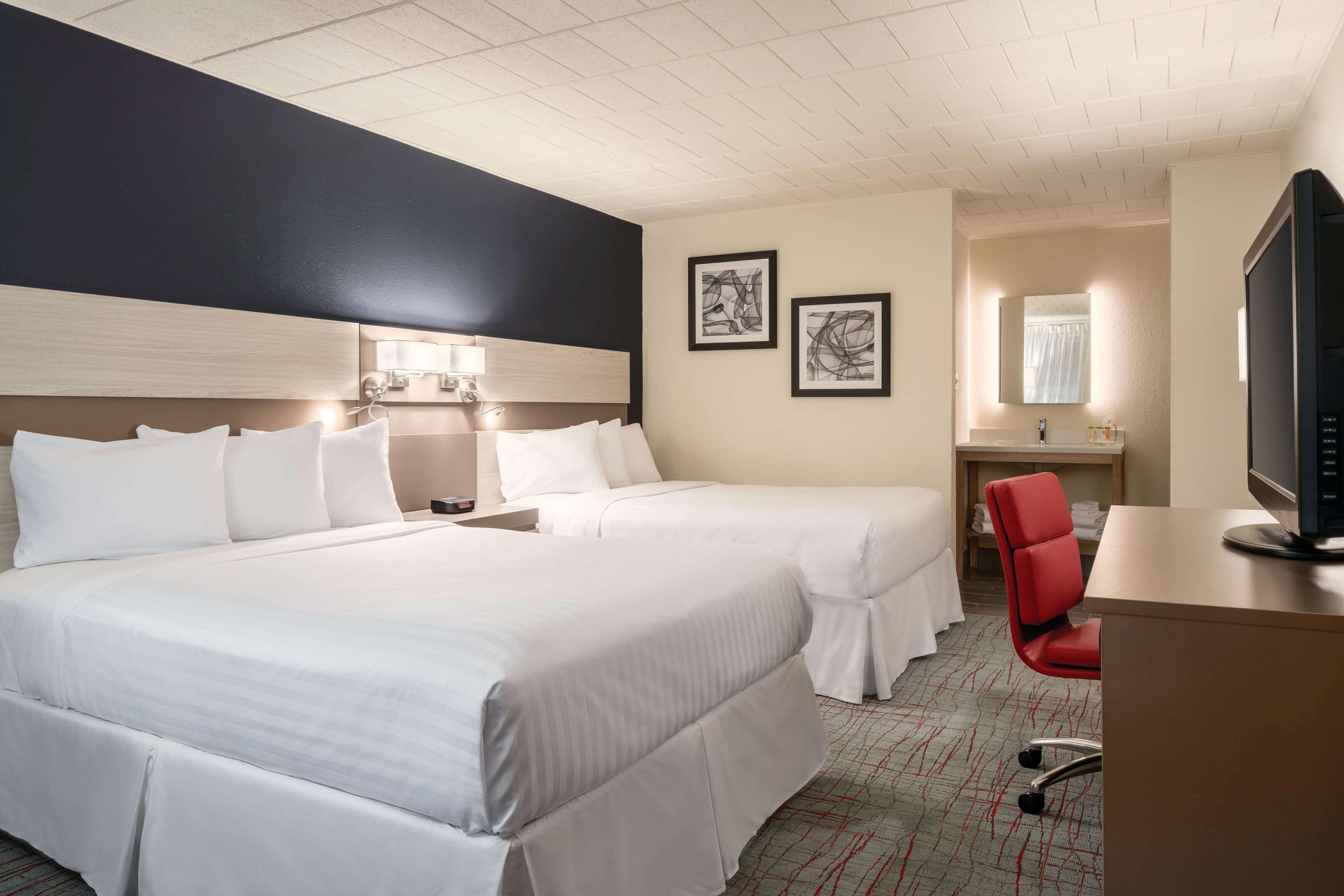 Ramada By Wyndham Indiana Ξενοδοχείο Εξωτερικό φωτογραφία